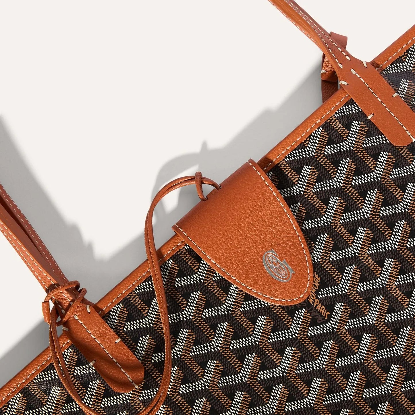 <tc>Goyard</tc> クロック・ユニバーセル