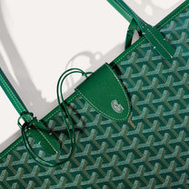 <tc>Goyard</tc> クロック・ユニバーセル
