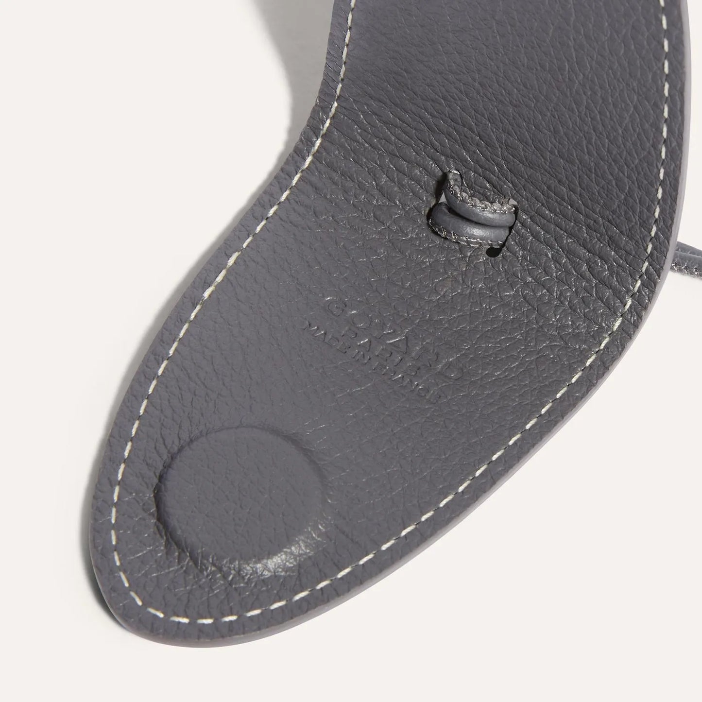 <tc>Goyard</tc> クロック・ユニバーセル