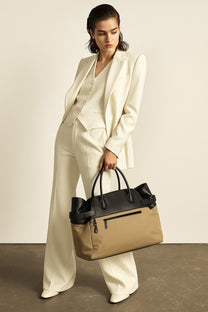 <tc>The Row</tc> Margaux 17 內外扣皮革帆布托特包