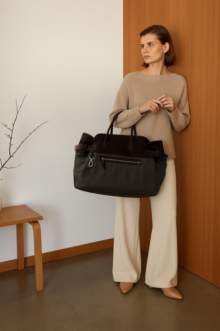 <tc>The Row</tc> Margaux 17 內外扣皮革帆布托特包