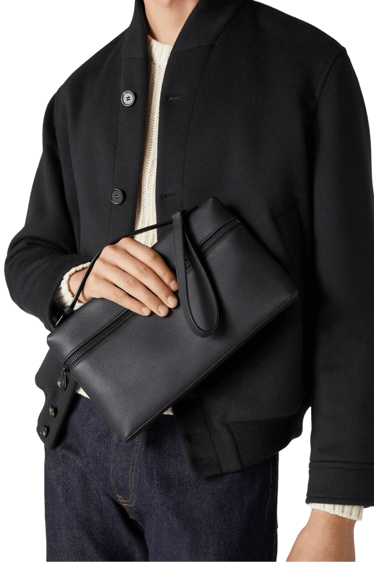 <tc>Loro Piana</tc> Bolsa extra para hombre L29