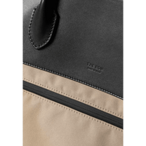 <tc>The Row</tc> Margaux 17 內外扣皮革帆布托特包