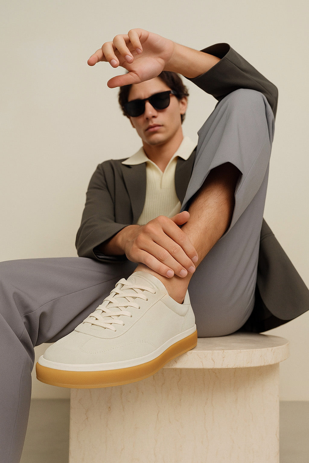 <tc>Loro Piana</tc> 男士 Tennis Walk 運動鞋（絨面小牛皮）