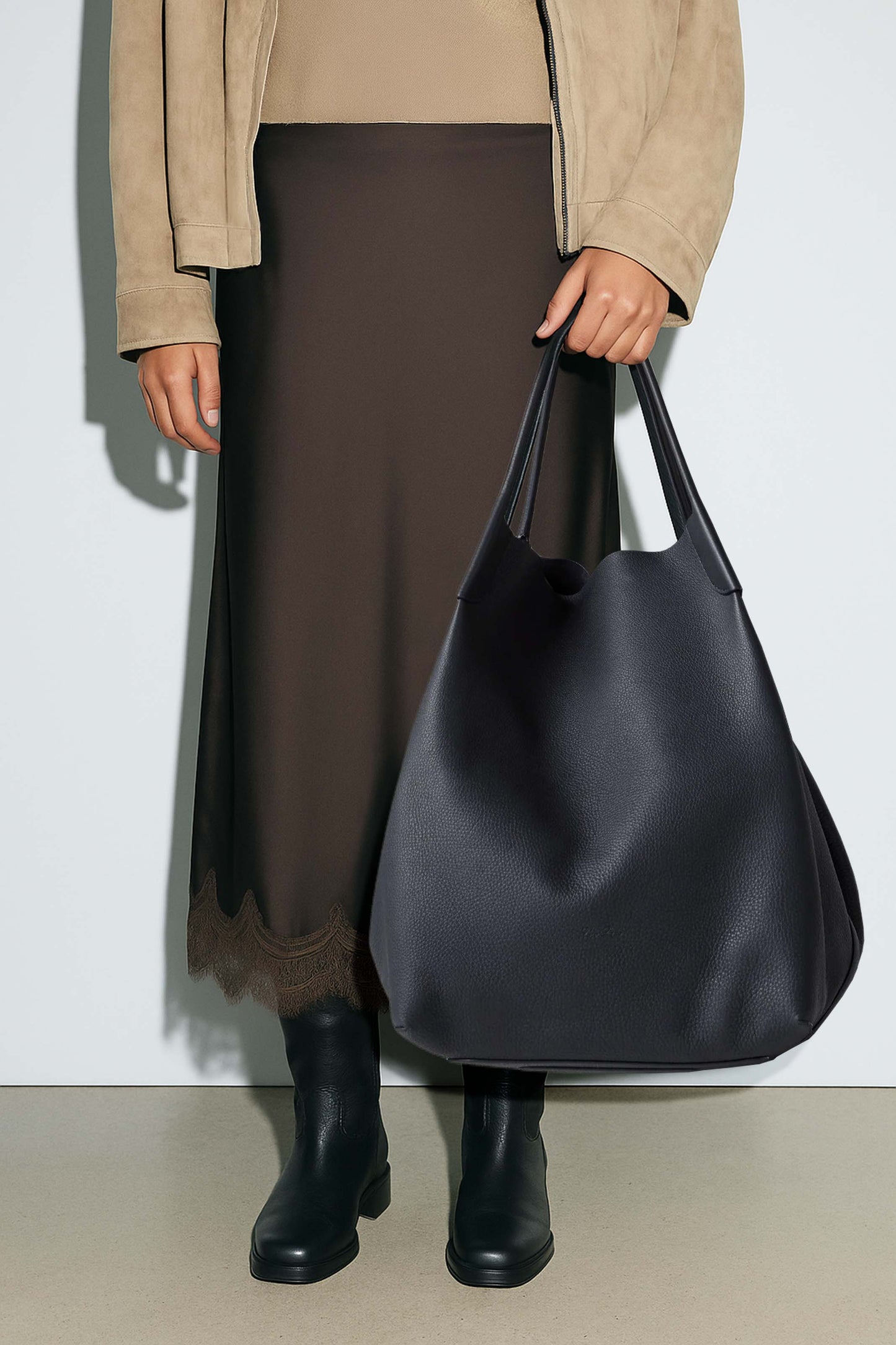 <tc>Loro Piana</tc> 女士超大號 Bale Hobo 包
