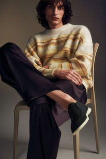 <tc>Loro Piana</tc> 男式开放式 Chukka 靴（绒面革配海狸毛）