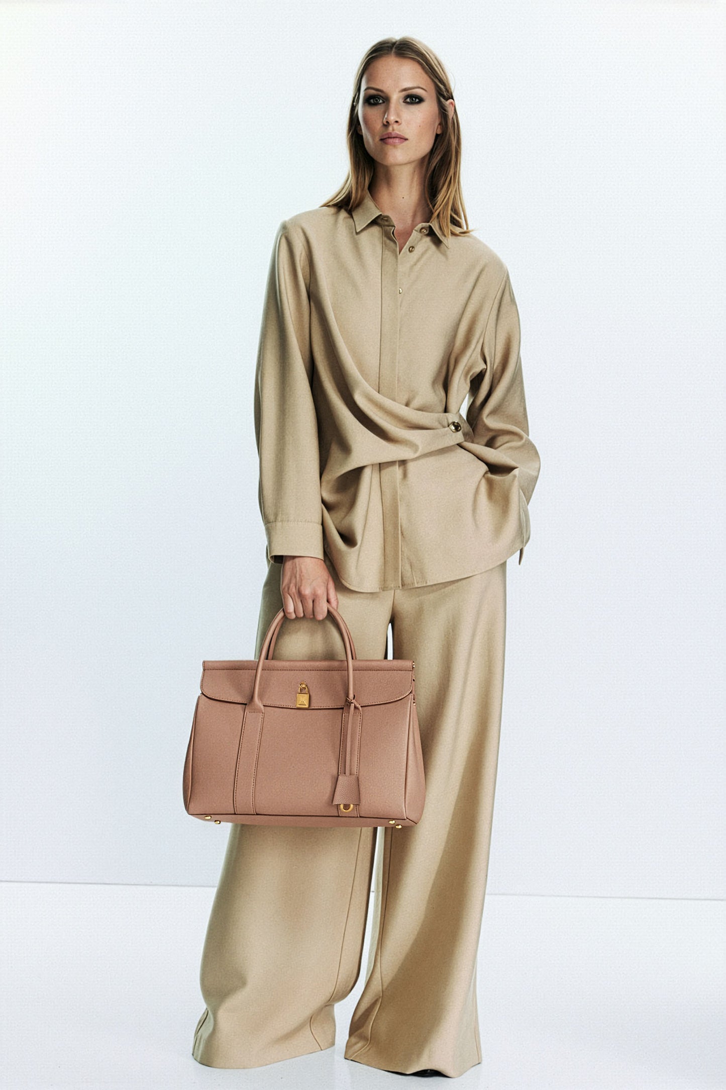 Loro Piana Women's Loom bag L32