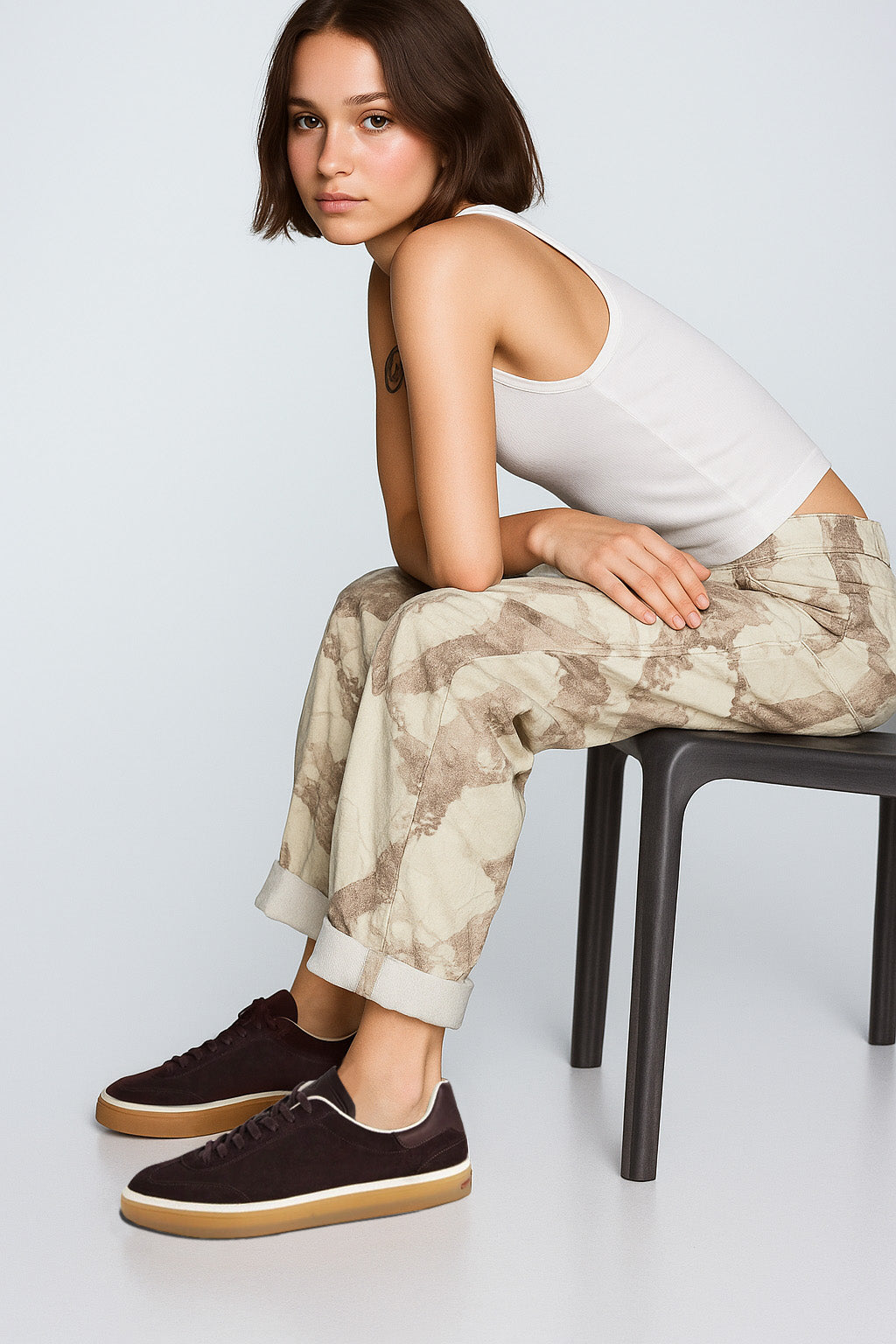 <tc>Loro Piana</tc> 女款 Tennis Walk 運動鞋（絨面小牛皮）