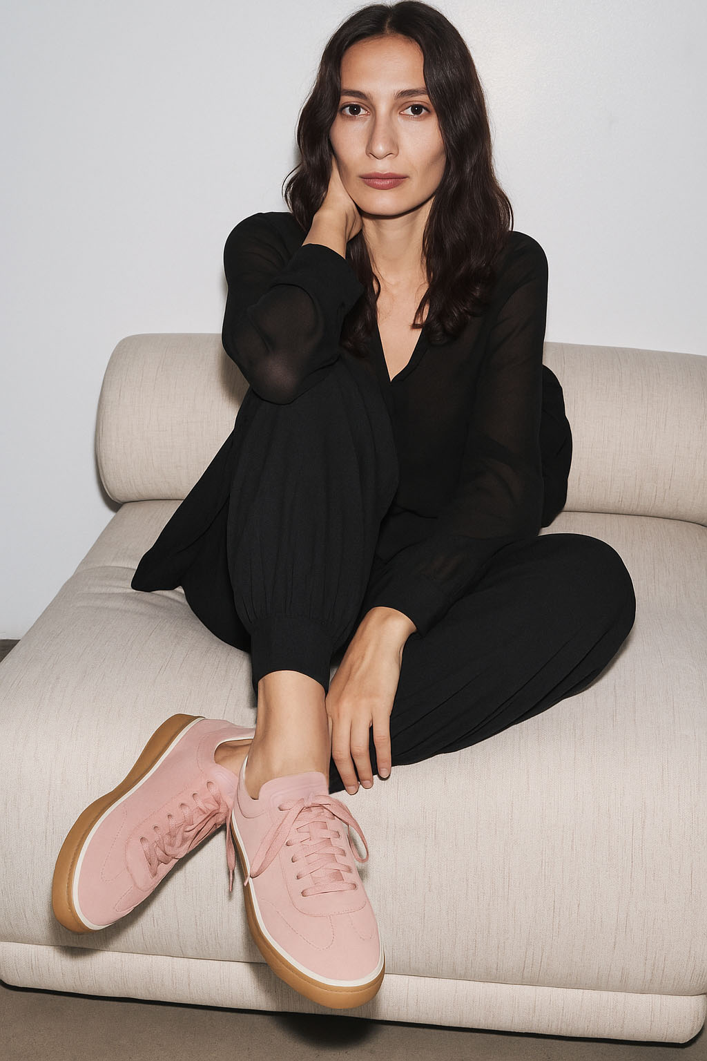 <tc>Loro Piana</tc> 女款 Tennis Walk 運動鞋（絨面小牛皮）