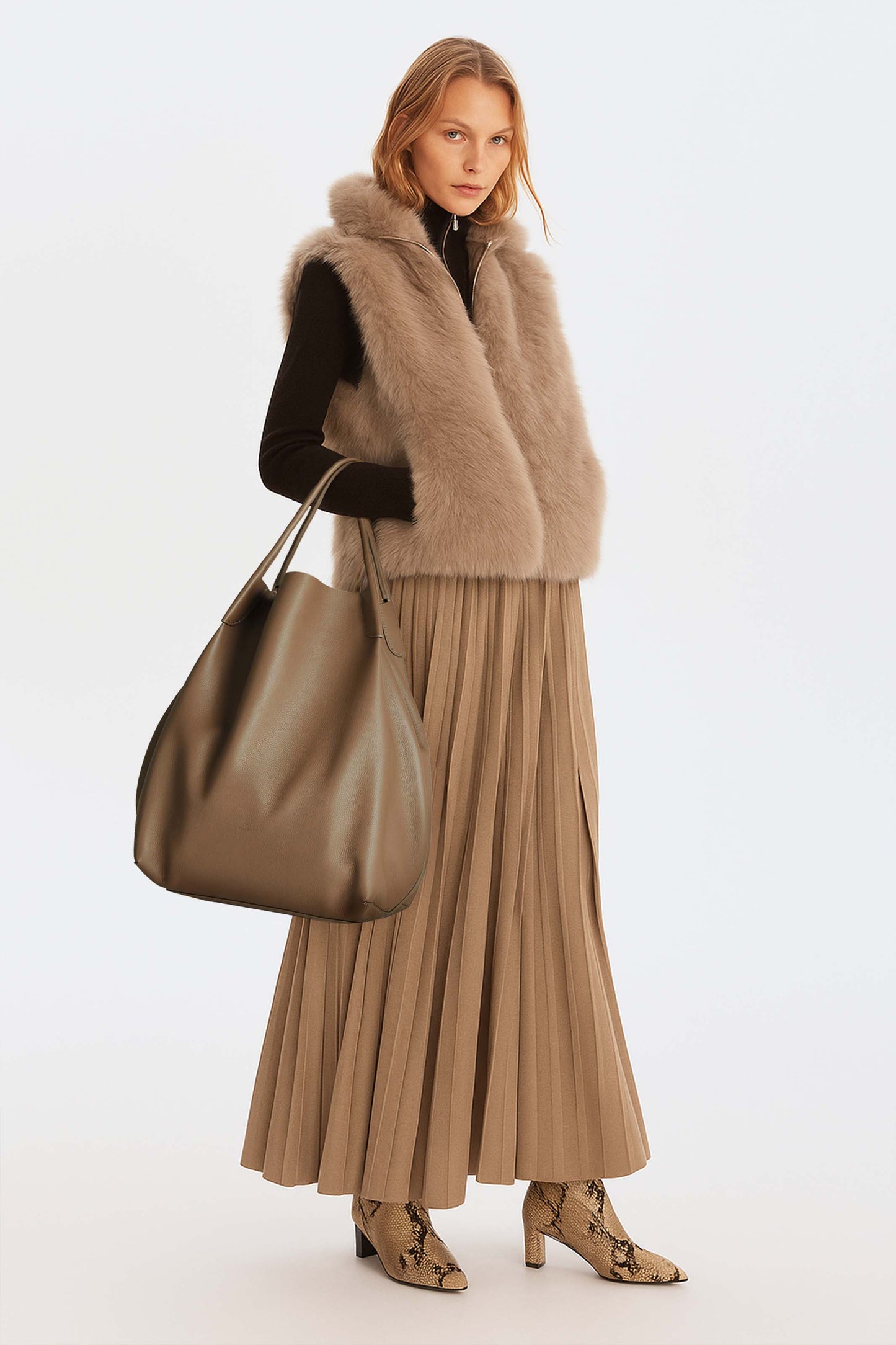 <tc>Loro Piana</tc> 女士超大號 Bale Hobo 包